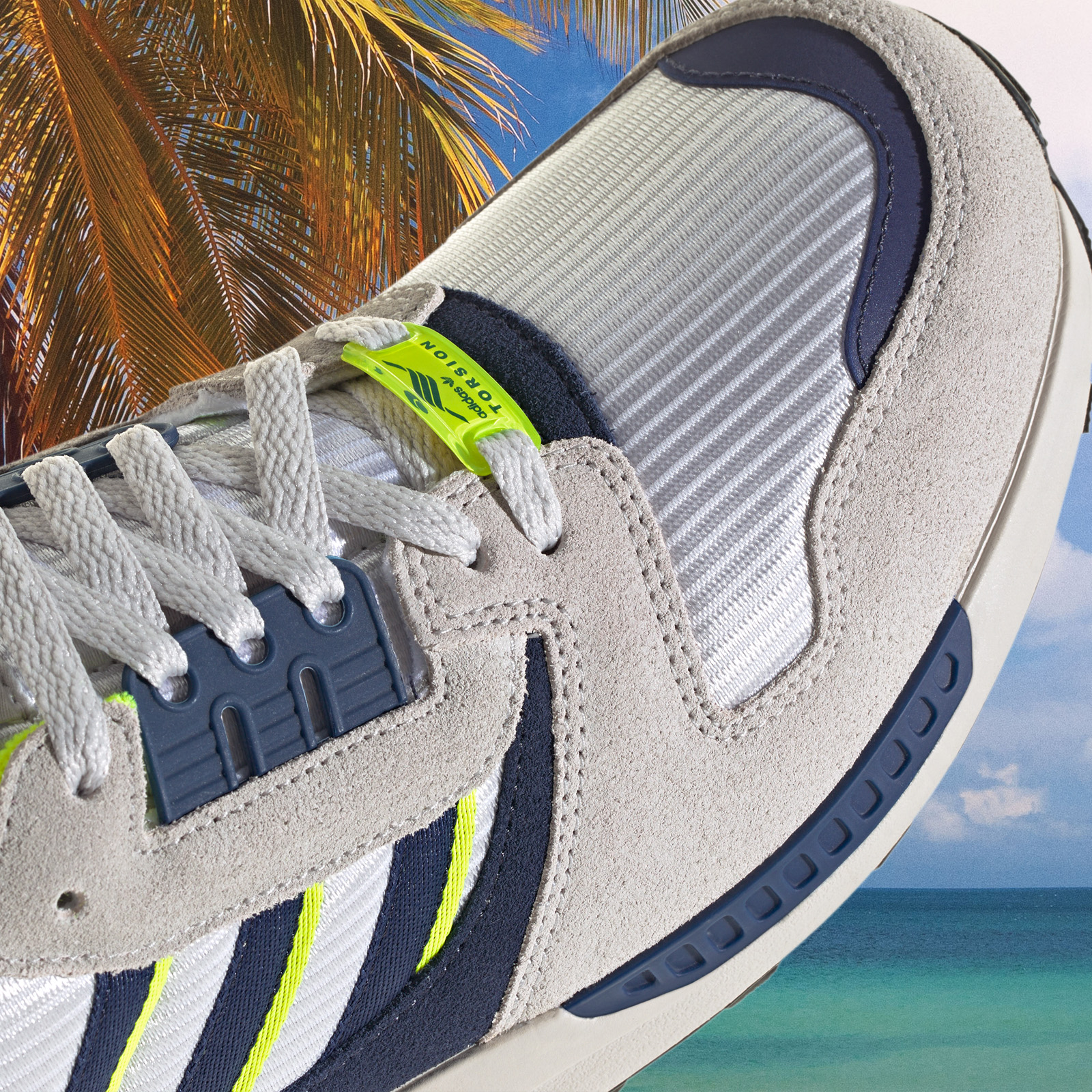 adidas - ZX 8000 - White / Dark Blue / Grey