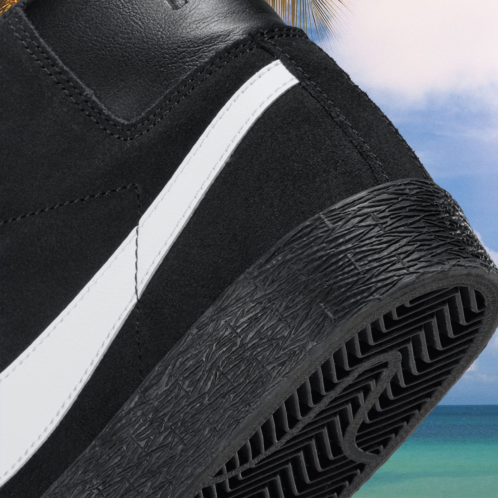 Nike SB - Blazer Mid - Black / White